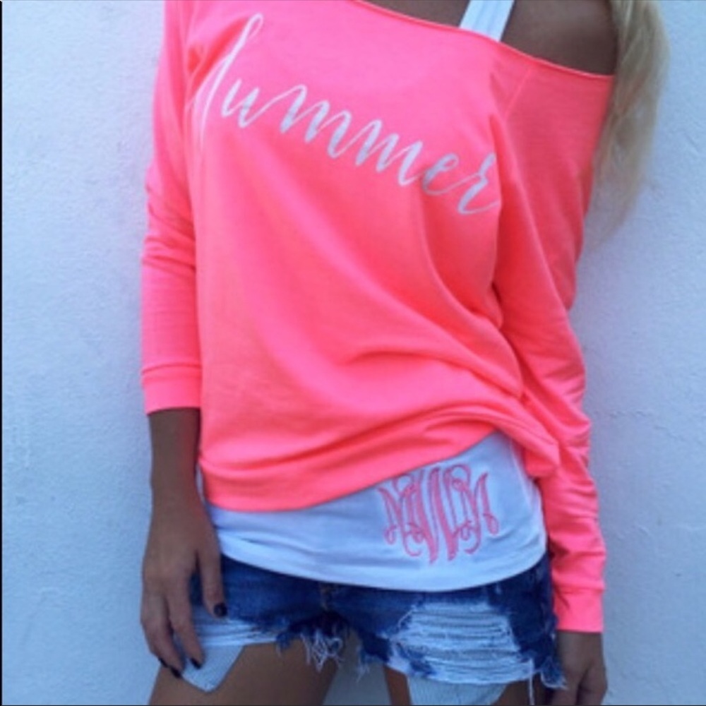 💕New Pink Trendy off the shoulder💕 Medium.